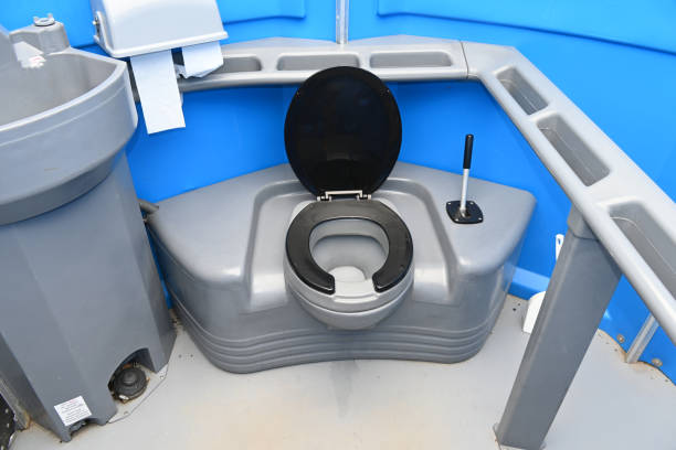 Best Portable restroom trailer rental  in Fayette, IA