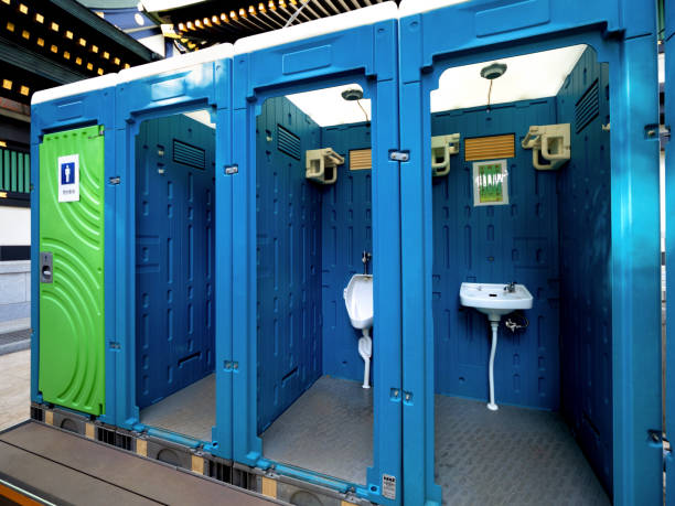 Portable Toilet Options We Offer in Fayette, IA